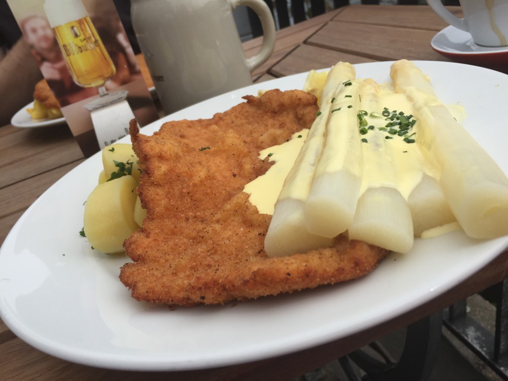 Spargel und Schnitzel in der Berliner Republik