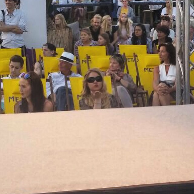 Nadine Trompka in der Front Row bei Nektaria