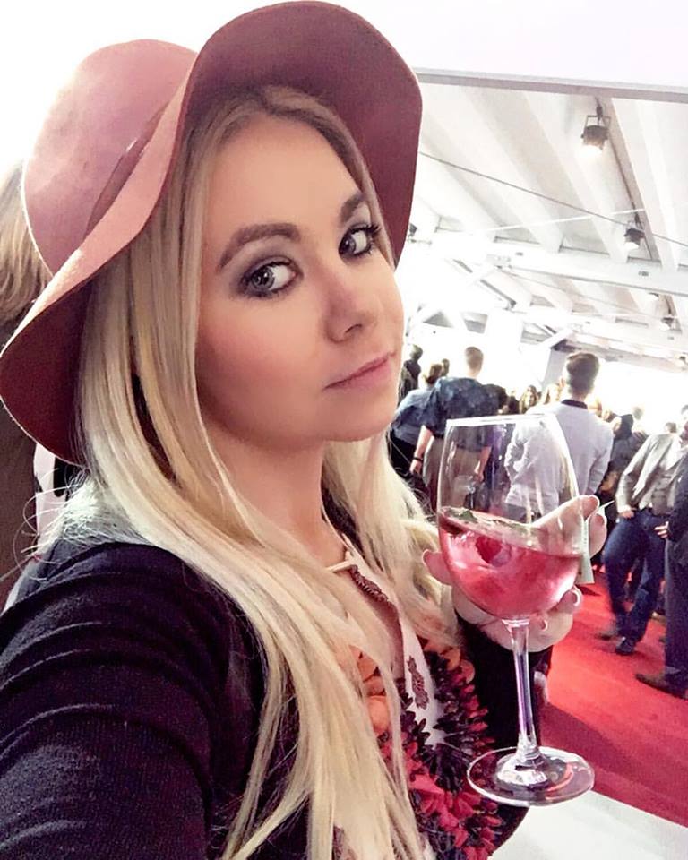 Nadine Trompka bei der Maybelline Show zur offiziellen Eröffnung des MBFW-Zeltes